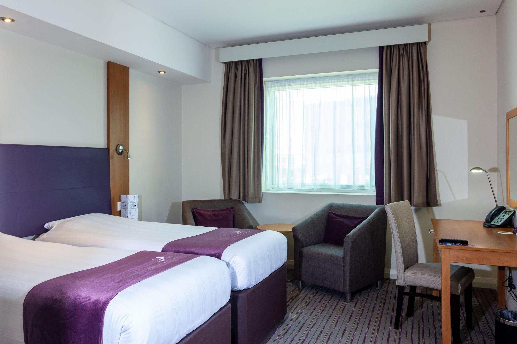 Premier Inn Abu Dhabi Capital Centre Extérieur photo